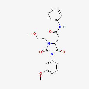 molecular formula C21H23N3O5 B11421541 2-[3-(2-methoxyethyl)-1-(3-methoxyphenyl)-2,5-dioxoimidazolidin-4-yl]-N-phenylacetamide 