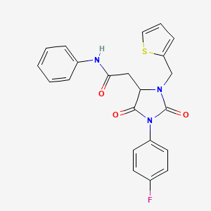 2-[1-(4-fluorophenyl)-2,5-dioxo-3-(thiophen-2-ylmethyl)imidazolidin-4-yl]-N-phenylacetamide