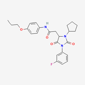 2-[3-cyclopentyl-1-(3-fluorophenyl)-2,5-dioxoimidazolidin-4-yl]-N-(4-propoxyphenyl)acetamide