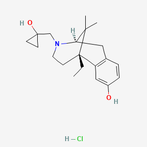 molecular formula C₂₀H₃₀ClNO₂ B1146857 (-)-布雷马佐辛盐酸盐 CAS No. 74100-60-0
