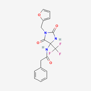 molecular formula C17H14F3N3O4 B11473286 N-[1-(furan-2-ylmethyl)-2,5-dioxo-4-(trifluoromethyl)imidazolidin-4-yl]-2-phenylacetamide 