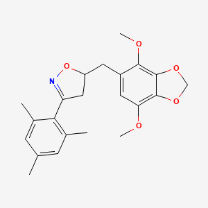 molecular formula C22H25NO5 B11473486 5-[(4,7-Dimethoxy-1,3-benzodioxol-5-yl)methyl]-3-(2,4,6-trimethylphenyl)-4,5-dihydro-1,2-oxazole 