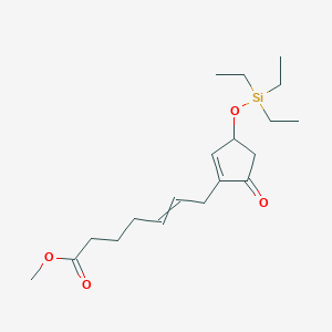 molecular formula C19H32O4Si B1149641 (R,Z)-Methyl 7-(5-oxo-3-((triethylsilyl)-oxy)cyclopent-1-en-1-yl)hept-5-enoate CAS No. 102494-28-0