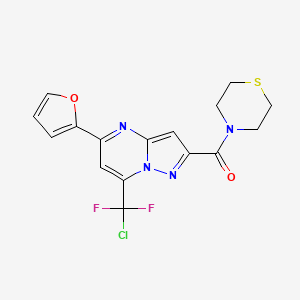 {7-[Chloro(difluoro)methyl]-5-(furan-2-yl)pyrazolo[1,5-a]pyrimidin-2-yl}(thiomorpholin-4-yl)methanone