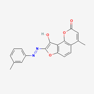 (8Z)-4-methyl-8-[2-(3-methylphenyl)hydrazinylidene]-2H-furo[2,3-h]chromene-2,9(8H)-dione