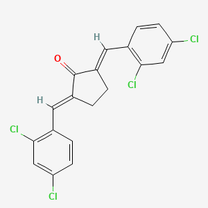 (2E,5E)-2,5-bis[(2,4-dichlorophenyl)methylidene]cyclopentan-1-one