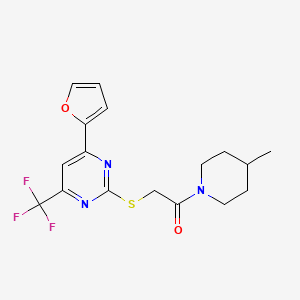 2-{[4-(Furan-2-yl)-6-(trifluoromethyl)pyrimidin-2-yl]sulfanyl}-1-(4-methylpiperidin-1-yl)ethanone