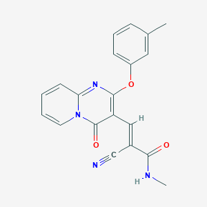 (2E)-2-cyano-N-methyl-3-[2-(3-methylphenoxy)-4-oxo-4H-pyrido[1,2-a]pyrimidin-3-yl]prop-2-enamide