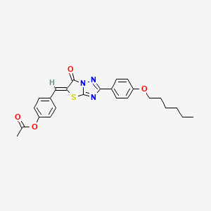 4-[(Z)-{2-[4-(hexyloxy)phenyl]-6-oxo[1,3]thiazolo[3,2-b][1,2,4]triazol-5(6H)-ylidene}methyl]phenyl acetate