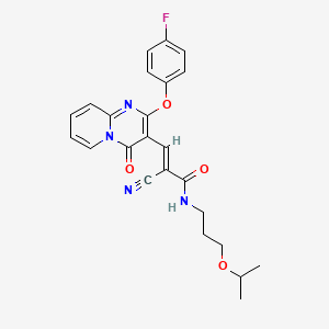 (2E)-2-cyano-3-[2-(4-fluorophenoxy)-4-oxo-4H-pyrido[1,2-a]pyrimidin-3-yl]-N-[3-(propan-2-yloxy)propyl]prop-2-enamide