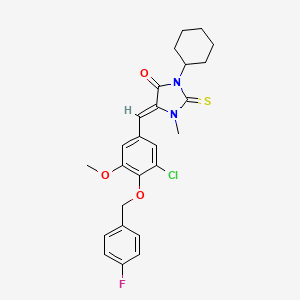 (5Z)-5-({3-Chloro-4-[(4-fluorophenyl)methoxy]-5-methoxyphenyl}methylidene)-3-cyclohexyl-1-methyl-2-sulfanylideneimidazolidin-4-one