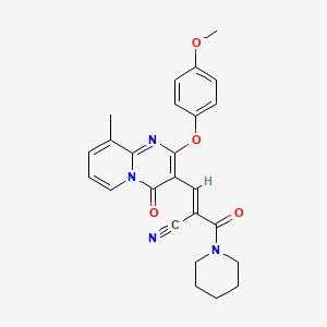 (2E)-3-[2-(4-methoxyphenoxy)-9-methyl-4-oxo-4H-pyrido[1,2-a]pyrimidin-3-yl]-2-(piperidin-1-ylcarbonyl)prop-2-enenitrile