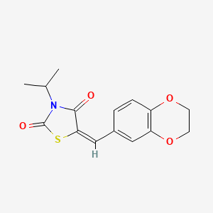 molecular formula C15H15NO4S B11611696 (5E)-5-(2,3-dihydro-1,4-benzodioxin-6-ylmethylidene)-3-(propan-2-yl)-1,3-thiazolidine-2,4-dione 