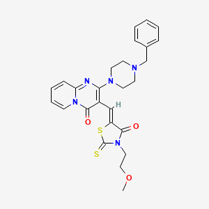 B11626696 2-(4-benzylpiperazin-1-yl)-3-{(Z)-[3-(2-methoxyethyl)-4-oxo-2-thioxo-1,3-thiazolidin-5-ylidene]methyl}-4H-pyrido[1,2-a]pyrimidin-4-one CAS No. 372979-30-1