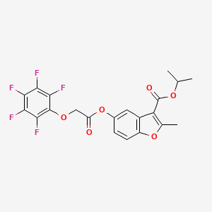 molecular formula C21H15F5O6 B11652659 Propan-2-yl 2-methyl-5-{[(pentafluorophenoxy)acetyl]oxy}-1-benzofuran-3-carboxylate 