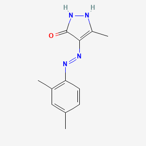 (4Z)-4-[2-(2,4-dimethylphenyl)hydrazinylidene]-5-methyl-2,4-dihydro-3H-pyrazol-3-one