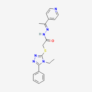 2-[(4-ethyl-5-phenyl-4H-1,2,4-triazol-3-yl)sulfanyl]-N'-[(1E)-1-(pyridin-4-yl)ethylidene]acetohydrazide