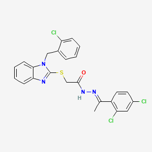 molecular formula C24H19Cl3N4OS B11670952 2-{[1-(2-Chlorobenzyl)-1H-benzimidazol-2-YL]sulfanyl}-N'-[(E)-1-(2,4-dichlorophenyl)ethylidene]acetohydrazide 