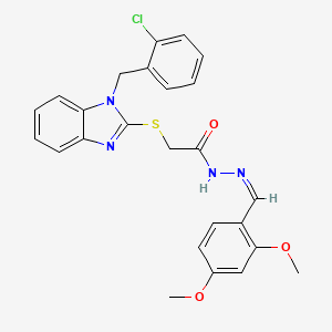 2-({1-[(2-Chlorophenyl)methyl]-1H-1,3-benzodiazol-2-YL}sulfanyl)-N'-[(Z)-(2,4-dimethoxyphenyl)methylidene]acetohydrazide