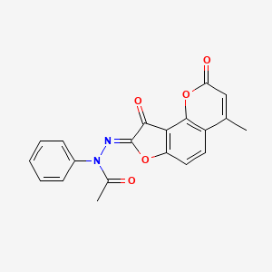 N'-[(8Z)-4-methyl-2,9-dioxo-2H-furo[2,3-h]chromen-8(9H)-ylidene]-N-phenylacetohydrazide