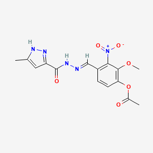 molecular formula C15H15N5O6 B11693222 2-methoxy-4-[(E)-{2-[(3-methyl-1H-pyrazol-5-yl)carbonyl]hydrazinylidene}methyl]-3-nitrophenyl acetate 