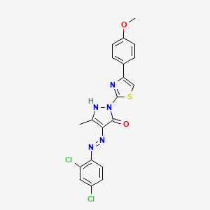 (4E)-4-[2-(2,4-dichlorophenyl)hydrazinylidene]-2-[4-(4-methoxyphenyl)-1,3-thiazol-2-yl]-5-methyl-2,4-dihydro-3H-pyrazol-3-one