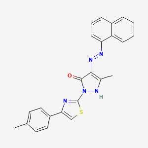 (4Z)-5-methyl-2-[4-(4-methylphenyl)-1,3-thiazol-2-yl]-4-[2-(naphthalen-1-yl)hydrazinylidene]-2,4-dihydro-3H-pyrazol-3-one