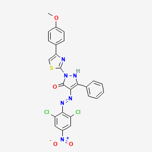 (4E)-4-[2-(2,6-dichloro-4-nitrophenyl)hydrazinylidene]-2-[4-(4-methoxyphenyl)-1,3-thiazol-2-yl]-5-phenyl-2,4-dihydro-3H-pyrazol-3-one