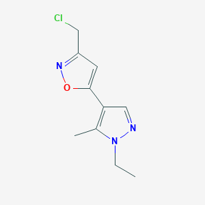 molecular formula C10H12ClN3O B11712842 3-(chloromethyl)-5-(1-ethyl-5-methyl-1H-pyrazol-4-yl)-1,2-oxazole 