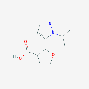 2-[1-(Propan-2-yl)-1H-pyrazol-5-yl]oxolane-3-carboxylic acid