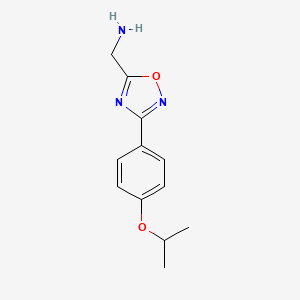 1-{3-[4-(Propan-2-yloxy)phenyl]-1,2,4-oxadiazol-5-yl}methanamine