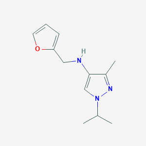 molecular formula C12H17N3O B11729546 N-(furan-2-ylmethyl)-3-methyl-1-(propan-2-yl)-1H-pyrazol-4-amine 