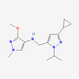 molecular formula C15H23N5O B11734261 N-{[3-cyclopropyl-1-(propan-2-yl)-1H-pyrazol-5-yl]methyl}-3-methoxy-1-methyl-1H-pyrazol-4-amine 