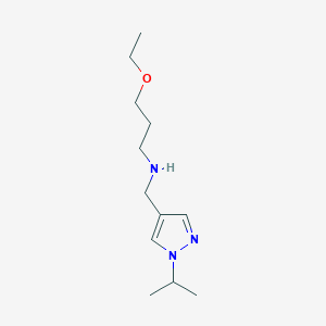 (3-ethoxypropyl)({[1-(propan-2-yl)-1H-pyrazol-4-yl]methyl})amine