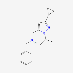 molecular formula C17H23N3 B11735884 benzyl({[3-cyclopropyl-1-(propan-2-yl)-1H-pyrazol-5-yl]methyl})amine 