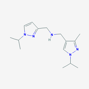 molecular formula C15H25N5 B11737075 {[3-methyl-1-(propan-2-yl)-1H-pyrazol-4-yl]methyl}({[1-(propan-2-yl)-1H-pyrazol-3-yl]methyl})amine 