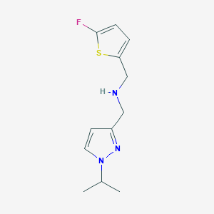 molecular formula C12H16FN3S B11737385 1-(5-fluorothiophen-2-yl)-N-{[1-(propan-2-yl)-1H-pyrazol-3-yl]methyl}methanamine 