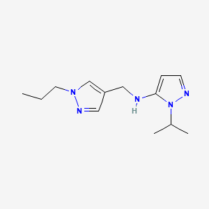 molecular formula C13H21N5 B11739536 1-(propan-2-yl)-N-[(1-propyl-1H-pyrazol-4-yl)methyl]-1H-pyrazol-5-amine 