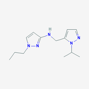 molecular formula C13H21N5 B11739778 N-{[1-(propan-2-yl)-1H-pyrazol-5-yl]methyl}-1-propyl-1H-pyrazol-3-amine 