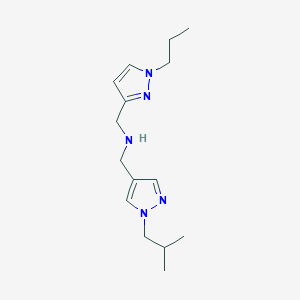 molecular formula C15H25N5 B11741302 {[1-(2-methylpropyl)-1H-pyrazol-4-yl]methyl}[(1-propyl-1H-pyrazol-3-yl)methyl]amine 