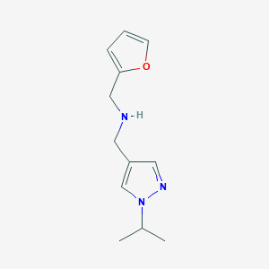 molecular formula C12H17N3O B11743610 [(furan-2-yl)methyl]({[1-(propan-2-yl)-1H-pyrazol-4-yl]methyl})amine 