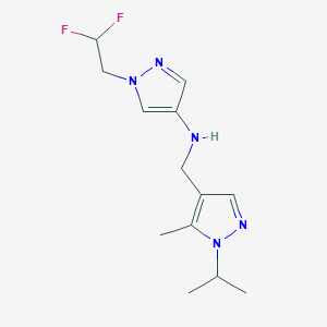 molecular formula C13H19F2N5 B11747934 1-(2,2-difluoroethyl)-N-{[5-methyl-1-(propan-2-yl)-1H-pyrazol-4-yl]methyl}-1H-pyrazol-4-amine 