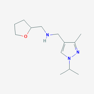 {[3-methyl-1-(propan-2-yl)-1H-pyrazol-4-yl]methyl}[(oxolan-2-yl)methyl]amine