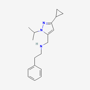 molecular formula C18H25N3 B11750404 {[3-cyclopropyl-1-(propan-2-yl)-1H-pyrazol-5-yl]methyl}(2-phenylethyl)amine 