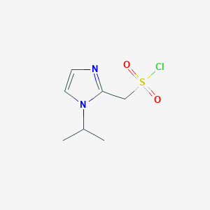 molecular formula C7H11ClN2O2S B11750941 (1-isopropyl-1H-imidazol-2-yl)methanesulfonyl chloride 