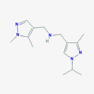 molecular formula C14H23N5 B11755548 [(1,5-dimethyl-1H-pyrazol-4-yl)methyl]({[3-methyl-1-(propan-2-yl)-1H-pyrazol-4-yl]methyl})amine 