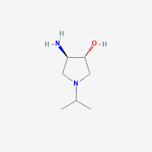 molecular formula C7H16N2O B11761486 (3R,4R)-4-amino-1-(propan-2-yl)pyrrolidin-3-ol 