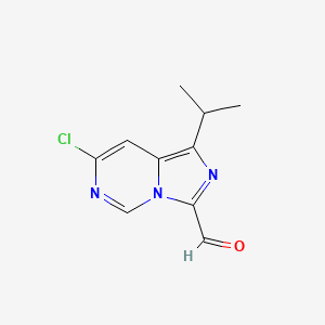 molecular formula C10H10ClN3O B11782009 7-Chloro-1-isopropylimidazo[1,5-c]pyrimidine-3-carbaldehyde CAS No. 1956382-08-3