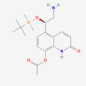 molecular formula C19H28N2O4Si B11835542 (R)-5-(2-amino-1-((tert-butyldimethylsilyl)oxy)ethyl)-8-hydroxyquinolin-2(1H)-one acetate 