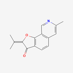 molecular formula C15H13NO2 B1194415 7-甲基-2-(1-甲基乙叉基)呋喃[3,2-h]异喹啉-3(2H)-酮 